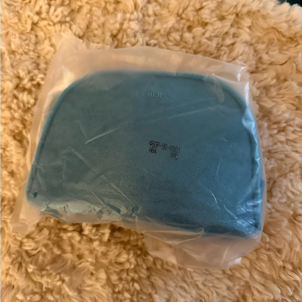 New La Mer Teal Cosmetic Bag